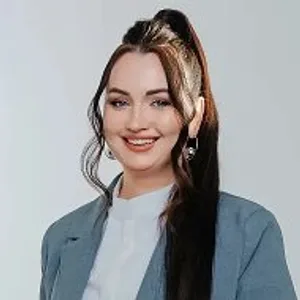 Юрист Анна Маевская