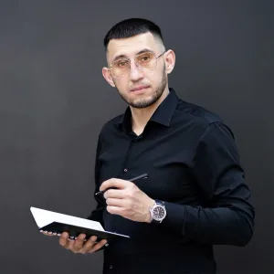 Риэлтор Кириллов Александр